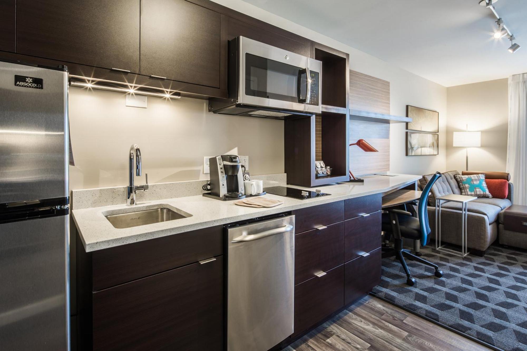 Towneplace Suites By Marriott Cleveland Eksteriør bilde