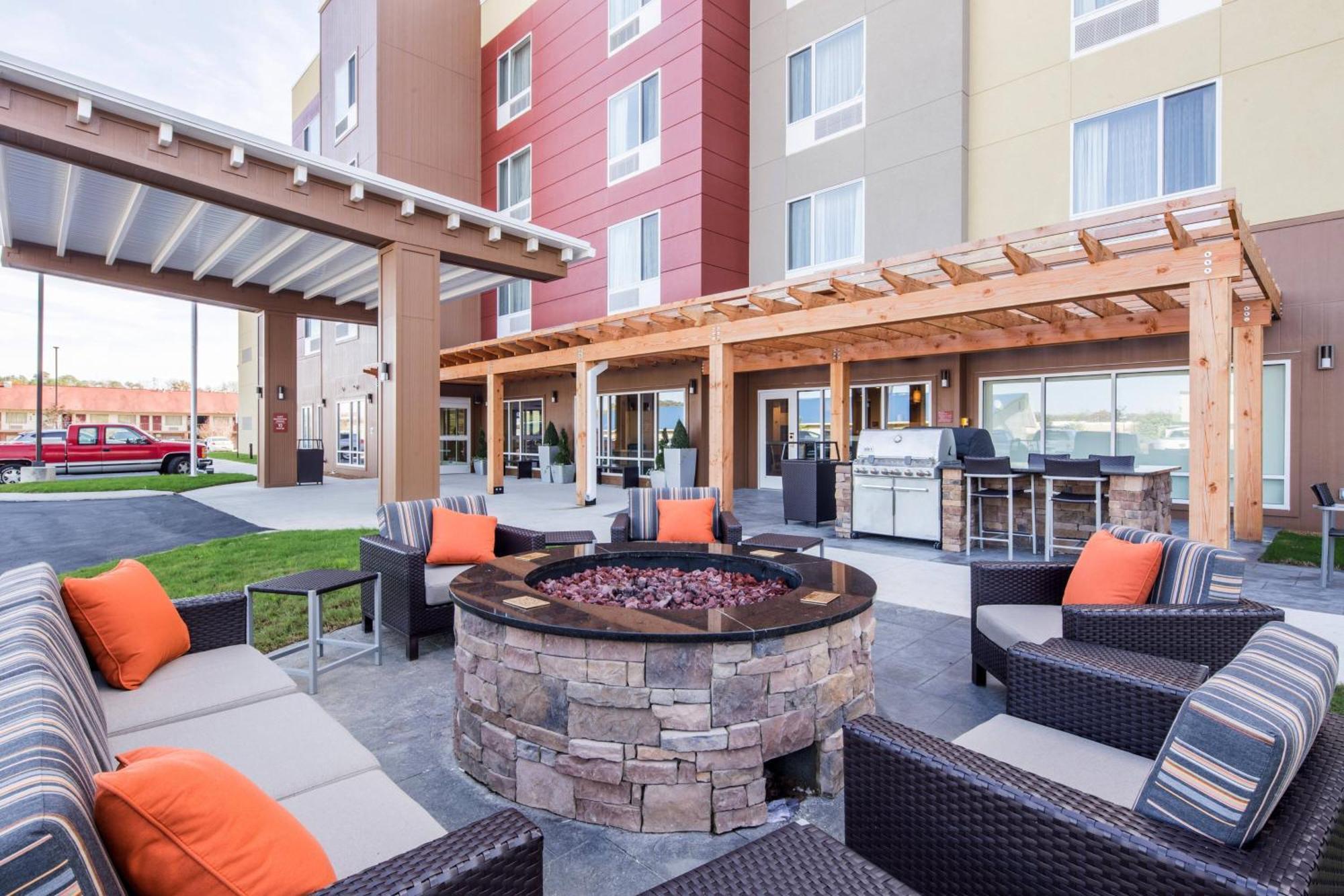 Towneplace Suites By Marriott Cleveland Eksteriør bilde